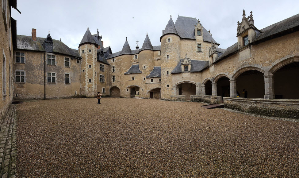 Fougères-Sur-Bièvre, France